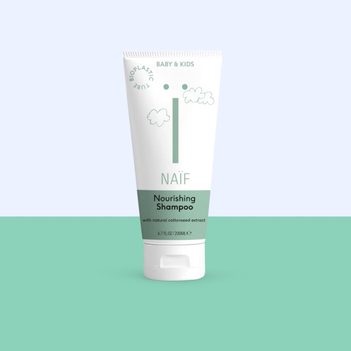 Naïf Pflegendes Shampoo für Baby & Kind